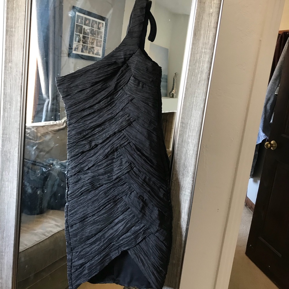 One shoulder club dress